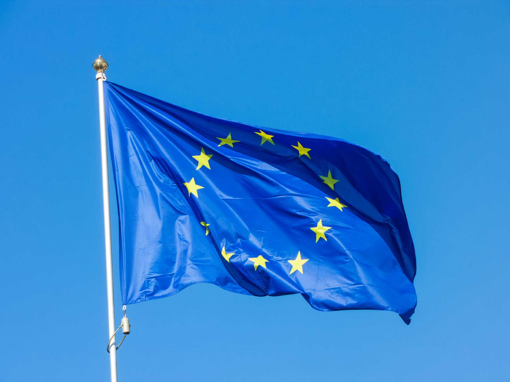 Migraciones y asilo en la Union Europea: crisis, solidaridad y limites del Sistema de Dublin.
